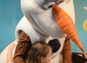 Florida-Day-10-201b-Disneys-Hollywood-Studios-Meeting-Olaf-from-Frozen-Photopass