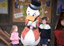 Florida-Day-11-213q-Disneys-Animal-Kingdom-Meeting-Scrooge-McDuck-Photopass