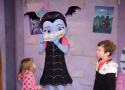 Florida-Day-17-073b-Disneys-Hollywood-Studios-Meeting-Vampirina-Photopass