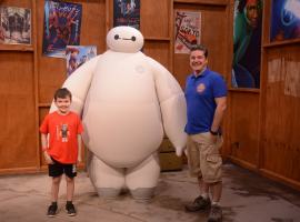 Florida-Day-2-177f-EPCOT-Meeting-Baymax