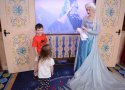 Florida-Day-07-151c-EPCOT-Meeting-Anna-and-Elsa-from-Frozen-at-Royal-SommerhusPhotopass