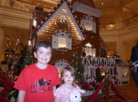 Florida Day 09 - 230 Gingerbread House at Disneys Grand Floridian